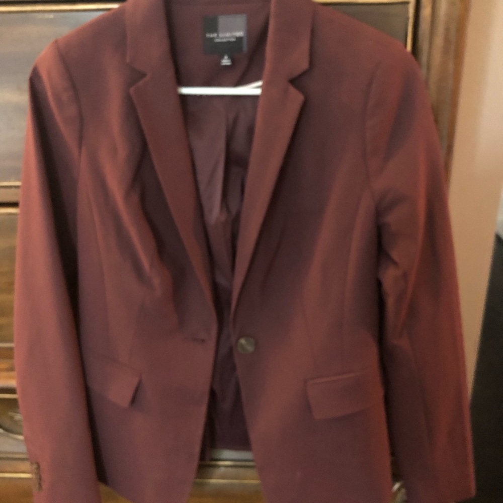 The Limited Collection Size 0 Burgundy Women’s Blazer